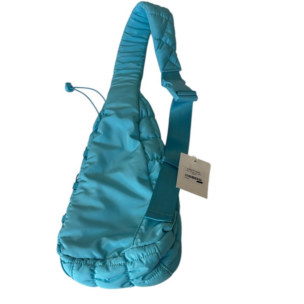 Do Everything in Love Quilted blue sling bag NWT - Picture 4 of 7